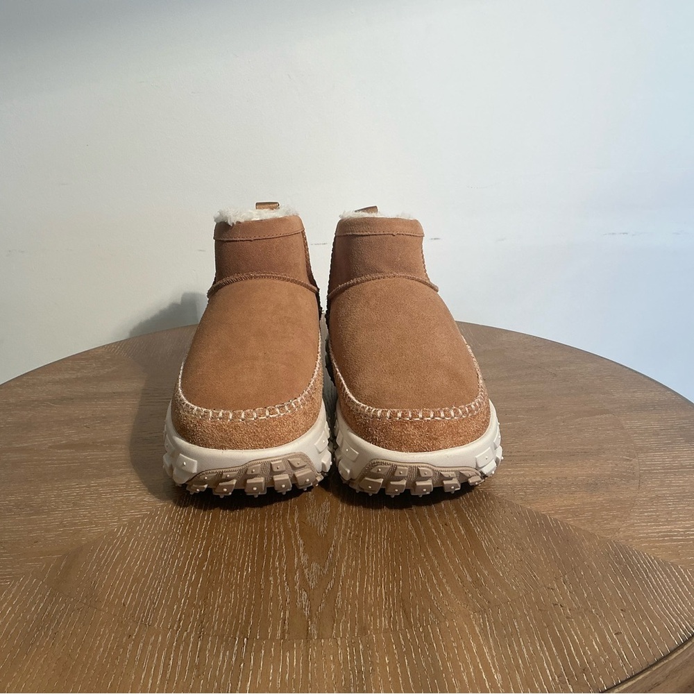 UGG Venture Daze - Picture 7 of 9